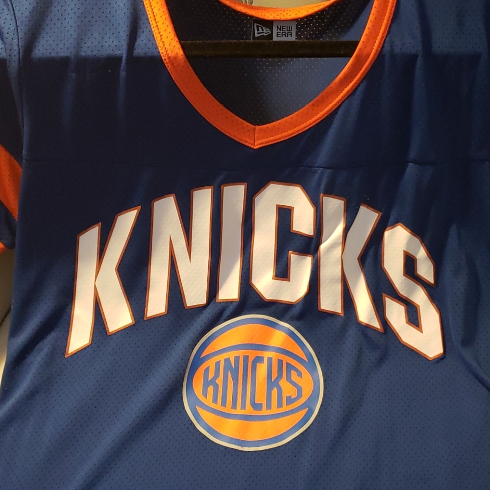 NY Knicks shirt
